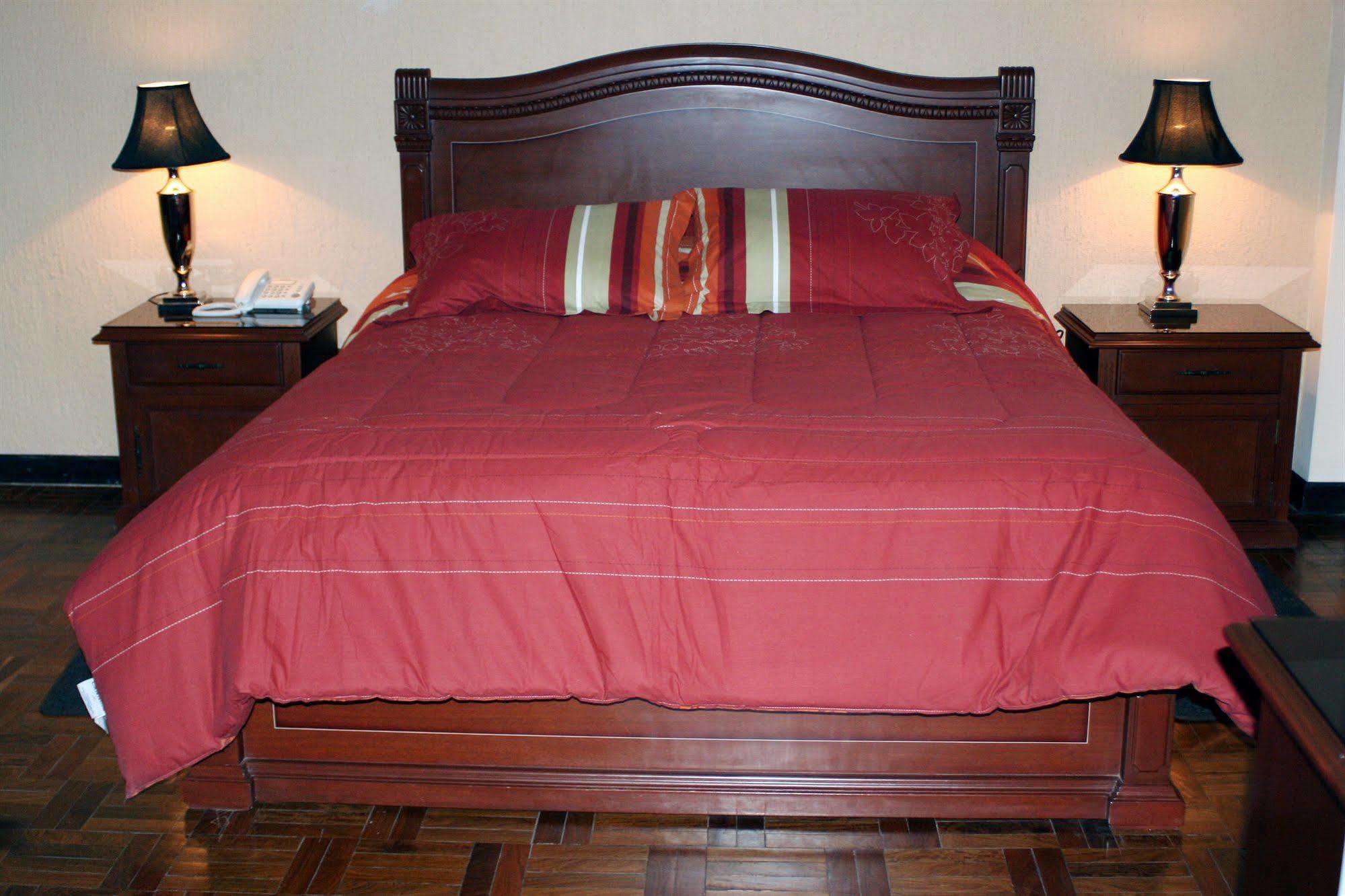 Hostal Patrimonio - Potosí Extérieur photo